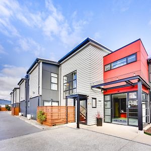 Ava Lodge Lower Hutt Exterior photo