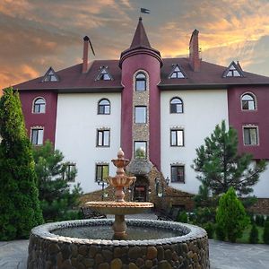 Otel Vyszegrad Vyshhorod Exterior photo