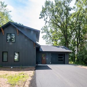 Wausau Chalet Villa Exterior photo