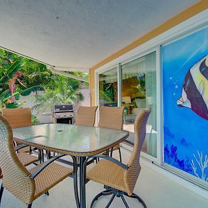 Narcissus Beach House - Weekly Beach Rental Clearwater Beach Exterior photo