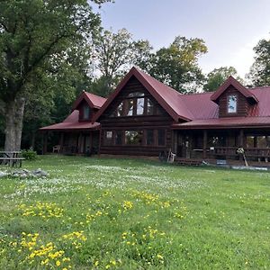 Red Barn Lodge With A Boat Slip At Leach Lake Walker Exterior photo