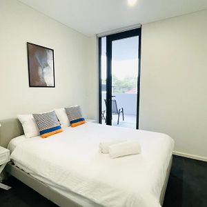 Spr Serivce Apartment Parramatta 3 Bedrooms, 2 Carspaces Sydney Exterior photo