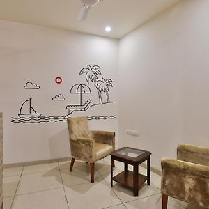 Collection O Kia Residency Hotel Ahmedabad Exterior photo