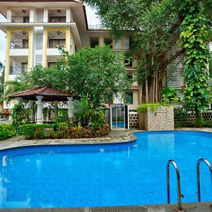 Cozy 2Bhk Pool Apartment In Candolim Exterior photo