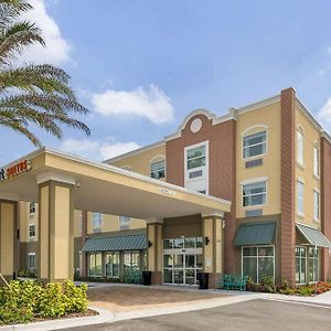 Comfort Suites St. Augustine Historic District Area Exterior photo