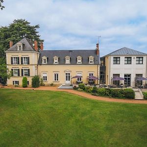 Domaine De La Tremblere Hotel Arthon Exterior photo