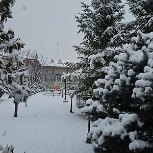 Ugolock Schastya Hotel Tashkent Exterior photo