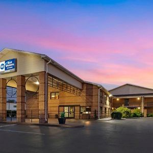 Best Western Shelbyville Inn And Suites Celebration Inn Exterior photo