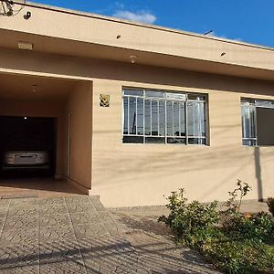 Casa Bem Localizada Em Curitiba Villa Exterior photo