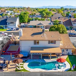 Slide Into Fun Pool Games Fire Pit Sport Court Villa Glendale Exterior photo