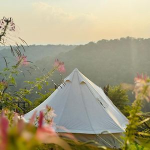 Glamping Viet Uc Hotel Kon Von Kla Exterior photo