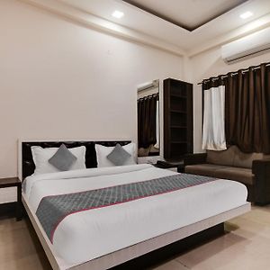 Super Townhouse Prime Stay Indore Exterior photo