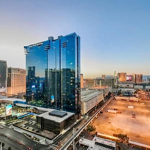 Classic Studio Suite Mgm Signature Pool View Las Vegas Exterior photo