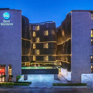 Best Western Ratchada Hotel Bangkok Exterior photo