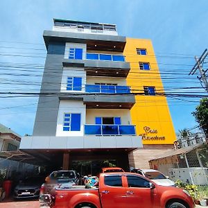 Reddoorz At Casa Barcelona Condotel Iloilo City Exterior photo