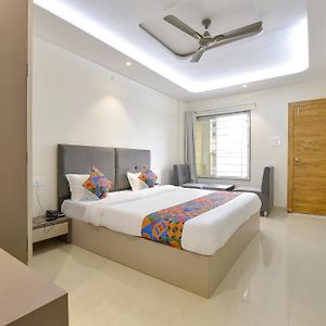 Fabhotel Synergy Stays Indore Exterior photo