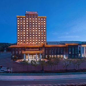 Ramada Plaza By Wyndham Ezhou Binjiang Hotel Exterior photo