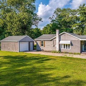 Pet-Friendly Indiana Home With Porch, Near Downtown! Daleville Exterior photo