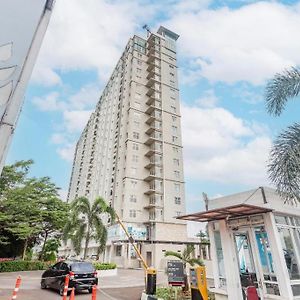 Oyo 94010 Victoria Square Hotel Tangerang Exterior photo