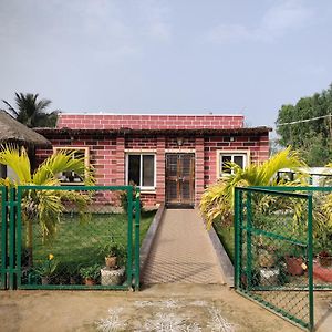 Sivarama Gardends Hotel Bheemunipatnam Exterior photo