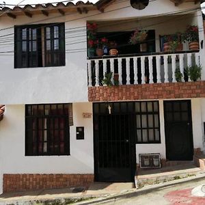 Hostal La 17 Hotel Socorro Exterior photo