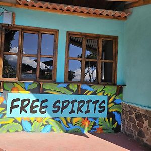 Free Spirits Hotel San Marcos La Laguna Exterior photo