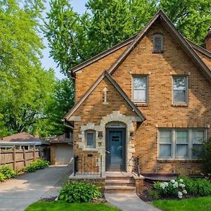 -Brick House Charm - 4 Bedroom 3 Bath Appleton Exterior photo