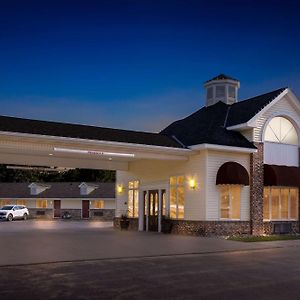 Best Western Of Harbor Springs Motel Exterior photo