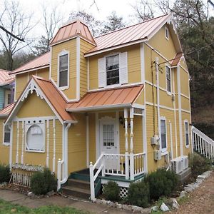 Eureka Memories Hotel Eureka Springs Exterior photo