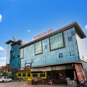 Hotel O Parishram Inn Vadodara Exterior photo