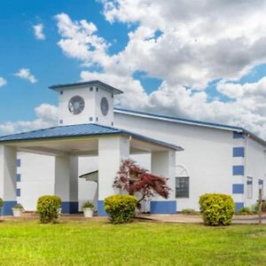 Quality Inn & Suites Ripley Exterior photo