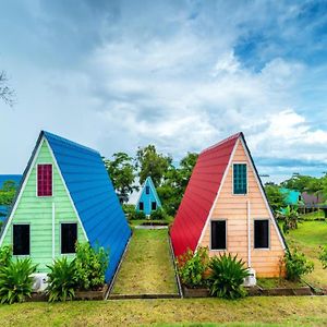 Dreamland Beach Holiday Hotel Kudat Exterior photo