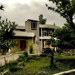 Serenity Guest House Skardu Exterior photo