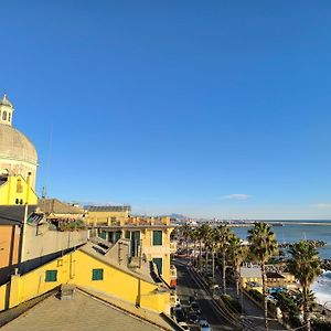 I Monti Sul Mare - Appartamento A Genova Pegli Exterior photo