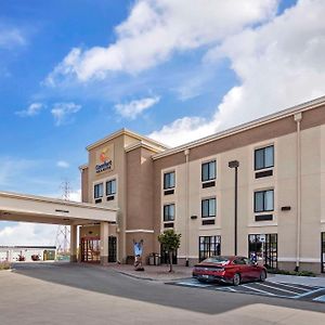 Comfort Inn & Suites Cheyenne Exterior photo