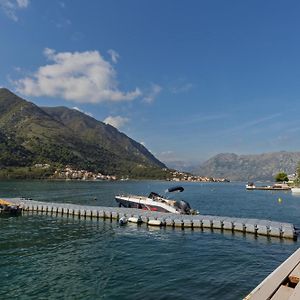 Verdi Hotel Kotor Exterior photo