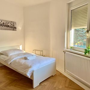 Cosy Prime Apartments - Free Parking Gerasdorf bei Wien Exterior photo