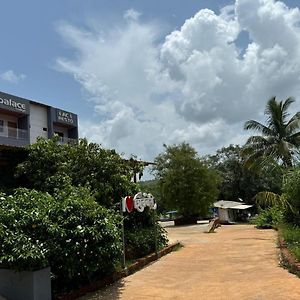 Hotel Shalini Palace Ratnagiri Exterior photo