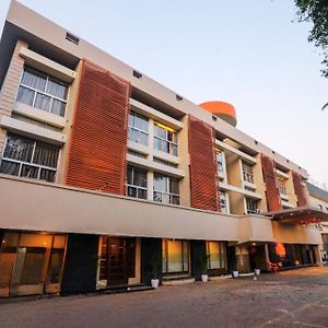 Kamfotel Hotel Nashik Exterior photo