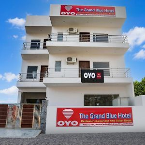 Spot On The Grand Blue Hotel Greater Noida Exterior photo