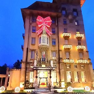 Palace Grand Hotel Varese Exterior photo