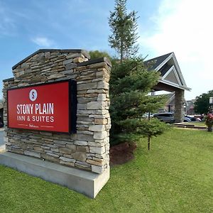 Stony Plain Inn & Suites Exterior photo