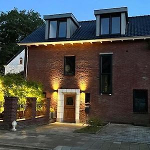 Bb Aan De Kapel Bed & Breakfast Roermond Exterior photo