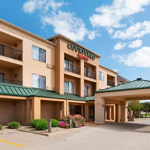 Courtyard By Marriott Bloomington Normal Hotel Exterior photo