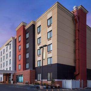 Fairfield Inn & Suites By Marriott New York Staten Island Exterior photo