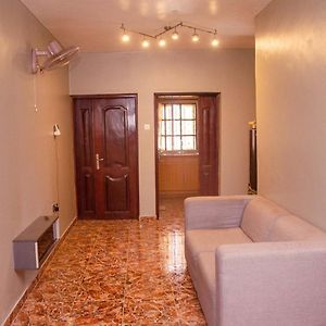 Cosy Two Bed Room Apartment In Ikorodu Exterior photo