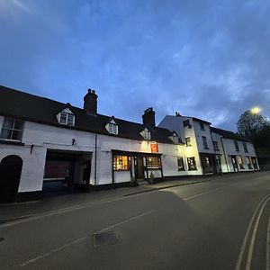 Yak & Yeti Bed & Breakfast Shrewsbury Exterior photo