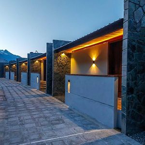 Himmel Skardu By Luxus Hotel Exterior photo