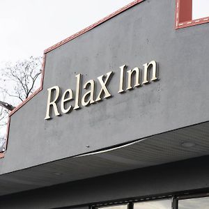 Relax Inn Collinsville Exterior photo