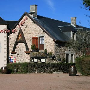 Auberge De L'Atre Hotel Quarré-les-Tombes Exterior photo